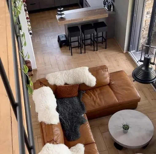 Leo 샬레 도노발리